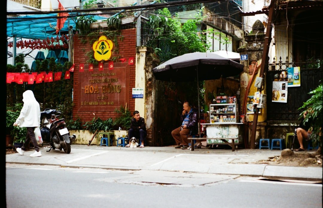 bảng giá Vịnh Tiên Vinhomes Cần Giờ — minh họa shophouse commercial street Vietnam