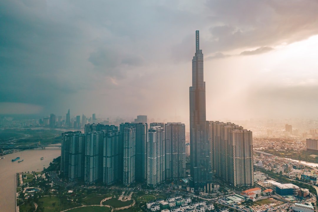 lộ trình đầu tư Vinhomes Cần Giờ 2026-2030 — minh họa aerial coastal city development Vietnam