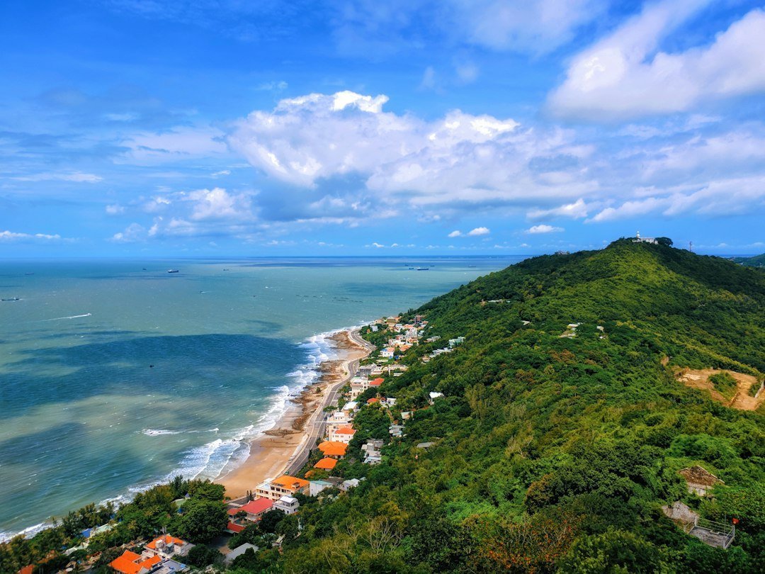 Paradise Lagoon Vinhomes Cần Giờ — minh họa coastal city mangrove Vietnam