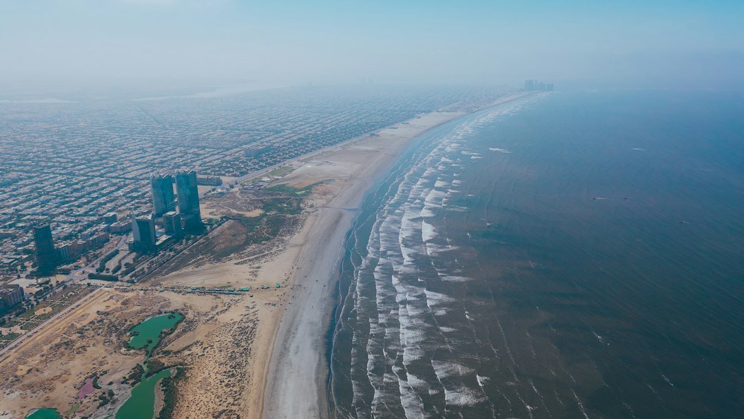 Cảng Cần Giờ khởi công tháng 10/2026 — minh họa coastal city development aerial