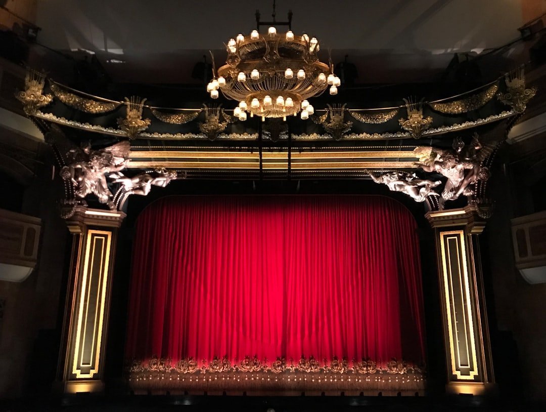 Tiện ích Vịnh Tiên Vinhomes Cần Giờ — minh họa theater concert hall interior